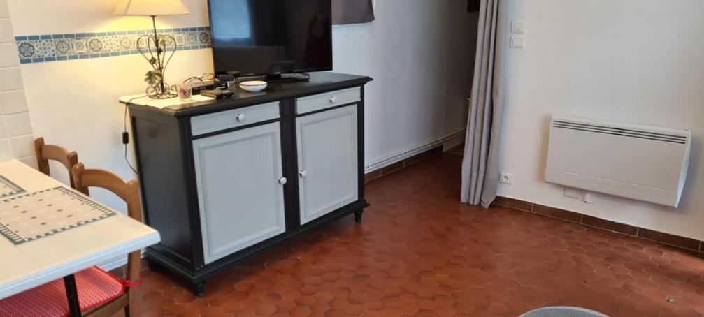 4 Rue Guy De Maupassant Leilighet Valmont  Eksteriør bilde